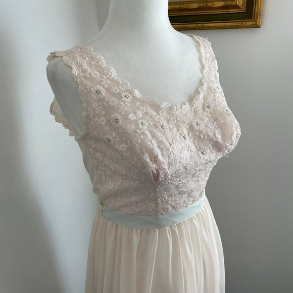 Vintage Negligee Light Blush Long Sheer and Lace Nightgown Sage Sash Medium - Picture 3 of 12